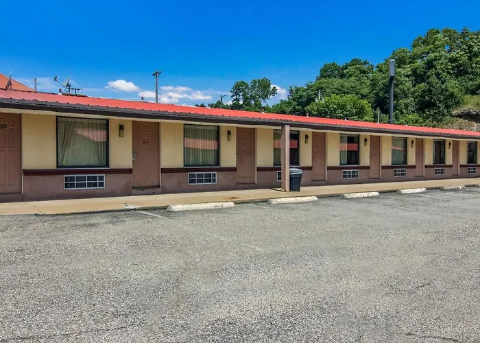 Econo Lodge Pittsburgh I-79
